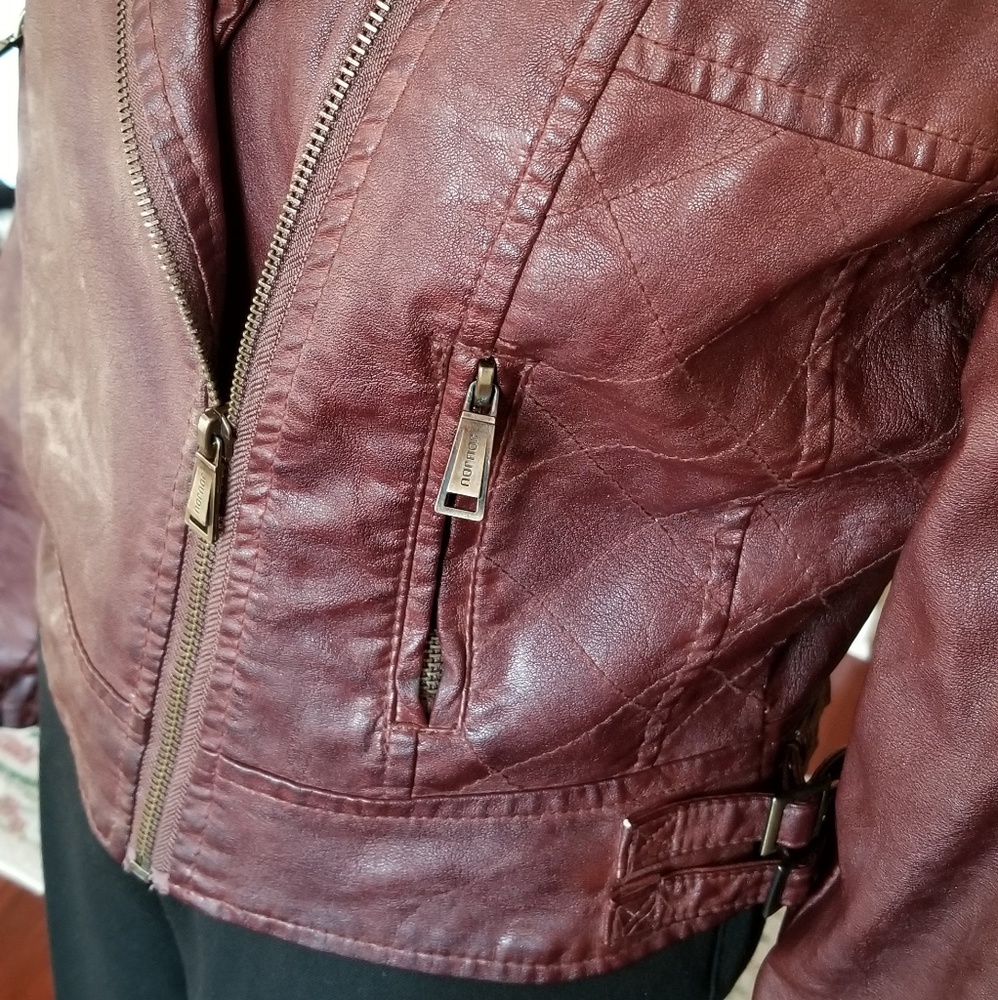 Jacket - Picture 3 of 3
